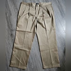 Mens Dockers Relaxed Fit Pleated Khaki Dress Pants Slacks 44×32